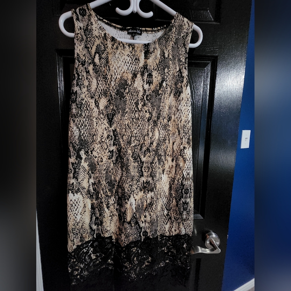 Summer Dress with bottom lace